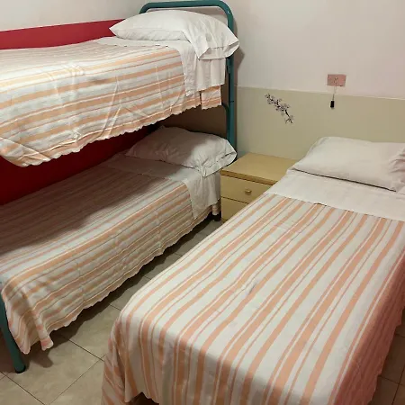 Zucconi Hotel 3*